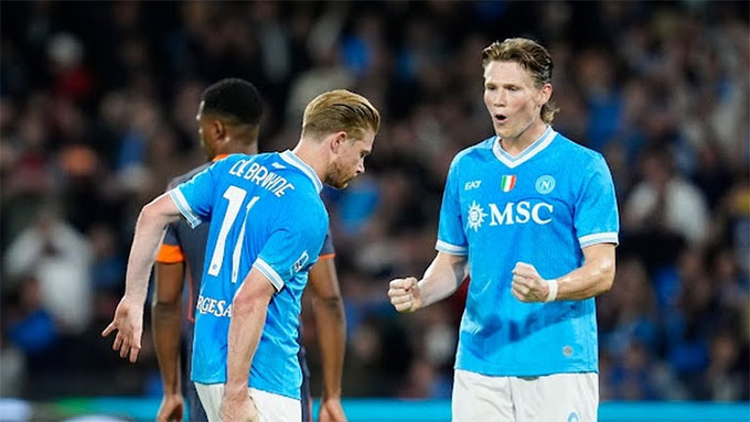 Khi De Bruyne và McTominay thôi ‘dẫm chân’: Napoli mở khóa cặp tiền vệ định đoạt trận đấu