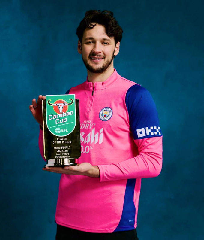 Pep gây sốc trước chung kết: Gạt sao số một, đặt niềm tin vào ‘kép phụ’ Trafford