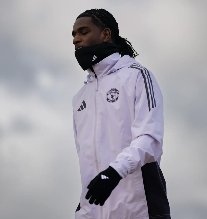 Từ đội trẻ lên thẳng Tam Sư: ‘măng non’ MU chạm cửa tuyển Anh đầy bất ngờ