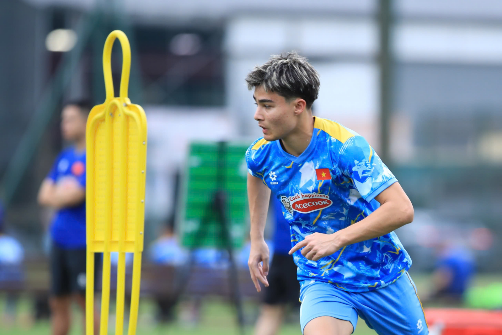 Ưu tiên châu Âu, chưa vội trở về: Moric chọn hướng đi chiến lược cho tương lai