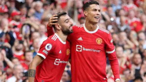Bruno Fernandes tiết lộ khoảnh khắc Ronaldo trở lại MU khiến Old Trafford bùng nổ