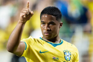 Endrick xóa bỏ nỗi ám ảnh World Cup chỉ trong 15 phút bùng nổ