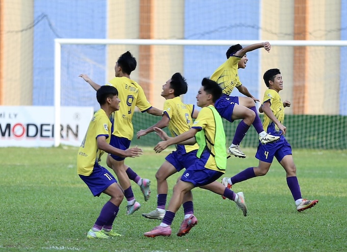 Hành trình thắp lửa của thế hệ U15 Việt Nam