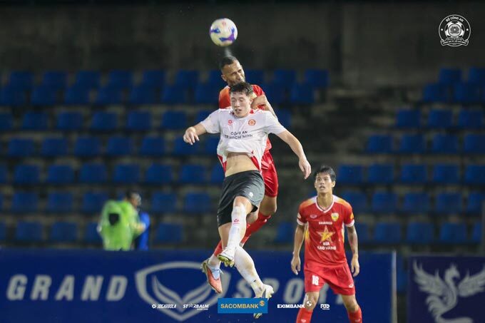 Lee Williams – “máy săn bàn” Việt kiều cao 1m90 của U17 Việt Nam