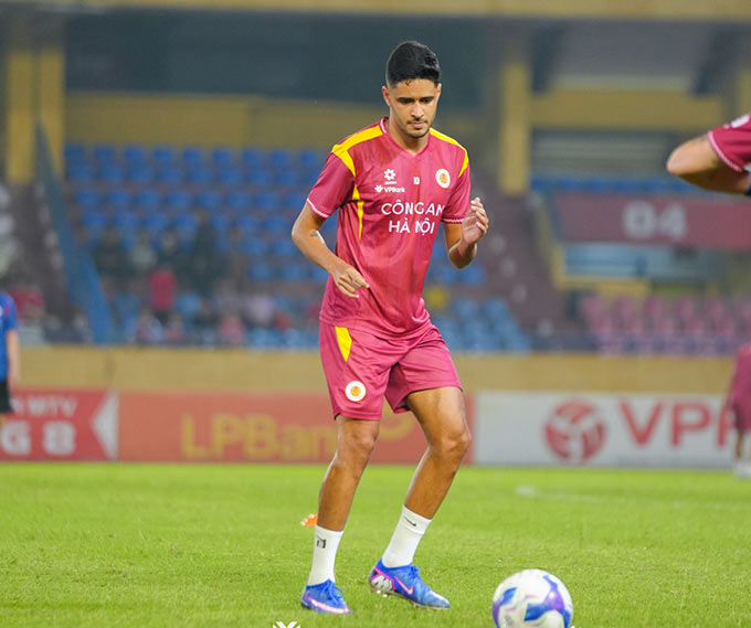 Leo Artur tiến thêm bước với CAHN: Trụ cột ngày càng không thể thay thế