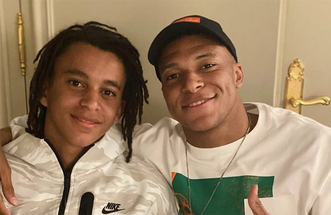 Mbappé: Cầu thủ hai quốc tịch phải chọn sớm và chọn dứt khoát
