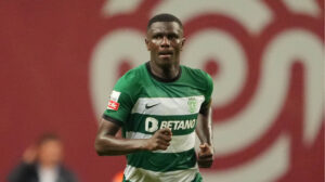 MU áp sát trung vệ hàng đầu Primeira Liga