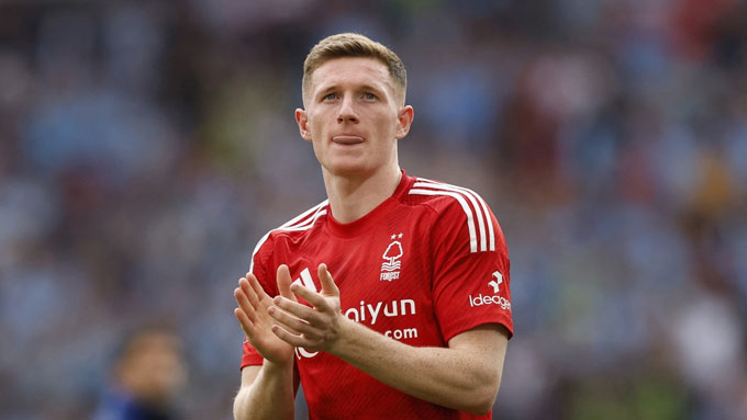 MU đứng trước nguy cơ mất mục tiêu tuyến giữa vào tay Man City