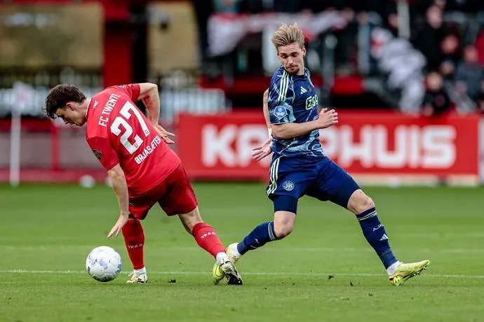 Phân tích kèo trận Ajax đối đầu Twente, 2h00 ngày 5/4: Cuộc chiến giành vị trí Top 4