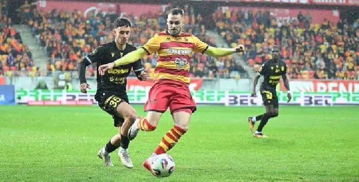 Dự đoán và phân tích kèo trận Arka Gdynia gặp Jagiellonia, 22h30 ngày 19/4: Hứa hẹn một cuộc chiến chia điểm!