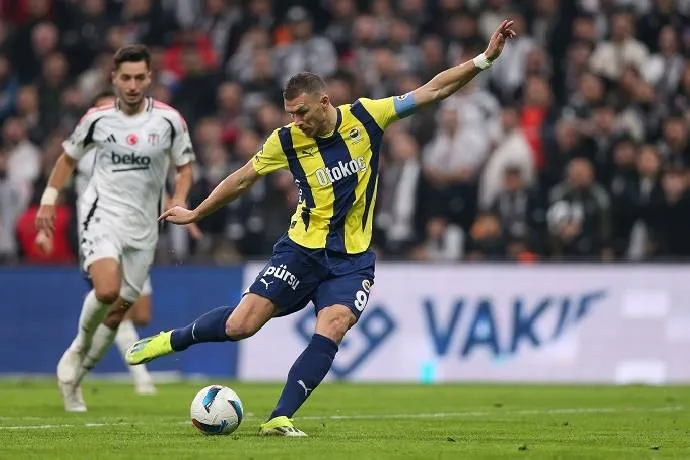 Phân tích và dự đoán kết quả trận Fenerbahce gặp Besiktas, 0h00 ngày 6/4: Quyết tâm giành chiến thắng