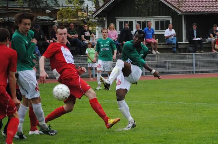 Phân tích và dự đoán trận đấu Fish United gặp Salon Palloilijat, 23h45 ngày 14/4: Đè bẹp đối thủ không tên tuổi