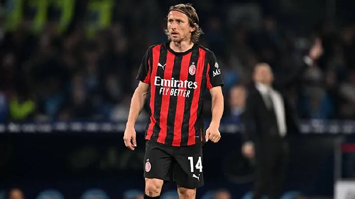 Phân tích kèo trận Hellas Verona gặp AC Milan, 20h00 ngày 19/4: Những thói quen thú vị