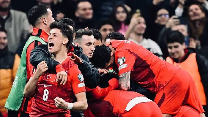 Phân tích và dự đoán kèo trận Kocaelispor gặp Istanbul Basaksehir, 0h ngày 7/4: Cuộc chiến nảy lửa