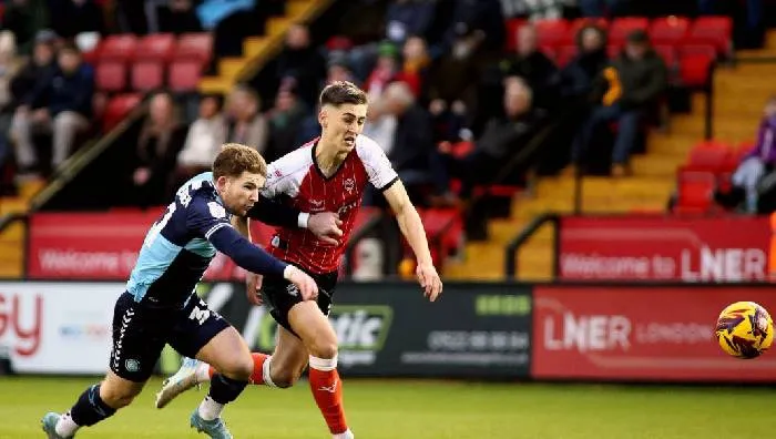 Dự đoán và phân tích kèo trận Reading đối đầu Lincoln City, 21h00 ngày 6/4: Cuộc chiến tấn công thú vị