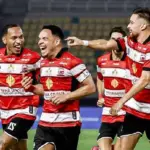 Phân tích kèo trận Semen Padang đối đầu Madura United, 15h30 ngày 29/4: Cuộc chiến trụ hạng