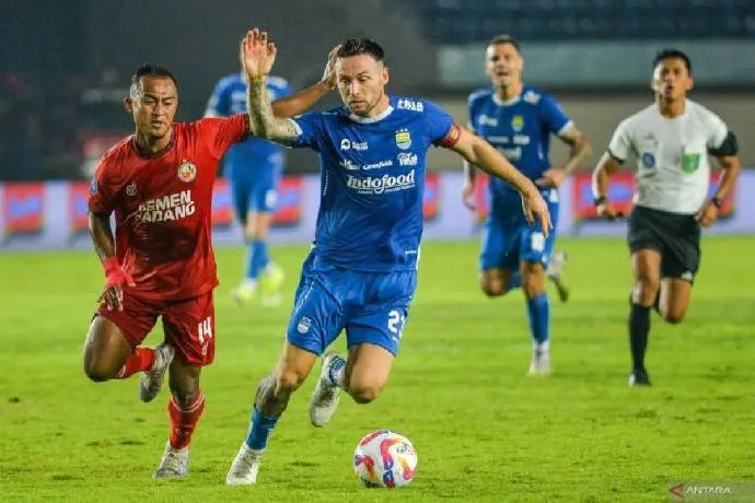Phân tích, dự đoán kèo trận Semen Padang gặp Persib Bandung, 19h00 ngày 5/4: Khẳng định vị trí số 1