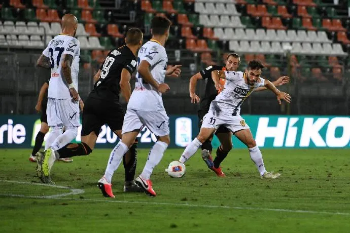 Phân tích và dự đoán kèo trận Venezia tiếp đón Juve Stabia, 20h00 ngày 6/4: Thử thách cho đội khách