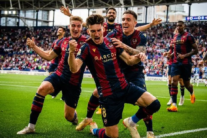 Dự đoán của siêu máy tính về trận đấu Levante và Sevilla, 00h00 ngày 24/4