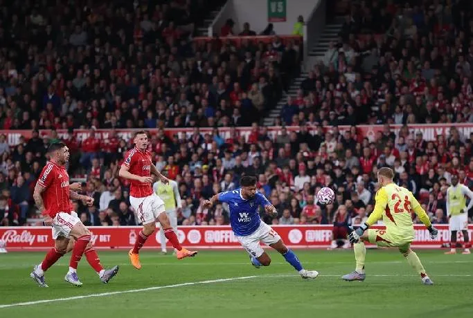 Dự đoán từ siêu máy tính trận Sunderland tiếp Nottingham Forest, 2h00 ngày 25/4