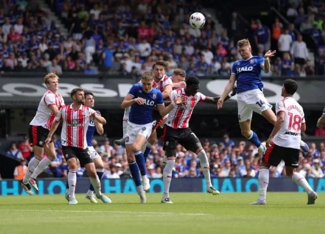 Phân tích kèo phạt góc trận Southampton đối đầu Ipswich Town, 01h45 ngày 29/04