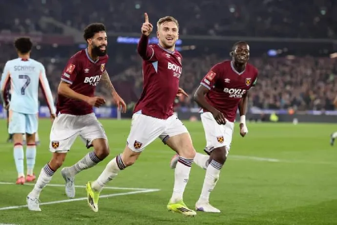 Phân tích kèo phạt góc trận West Ham và Leeds, 22h30 ngày 05/04