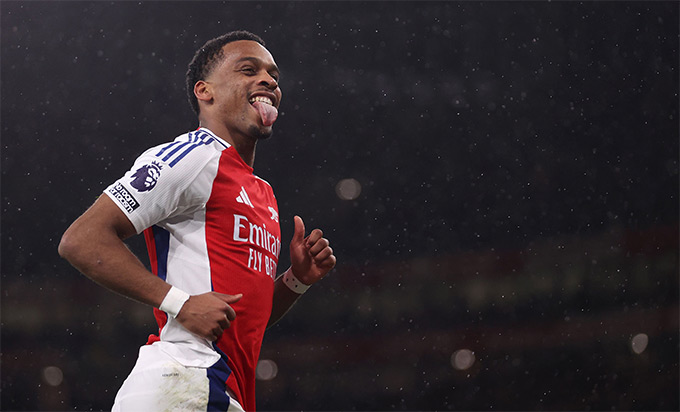 Timber được vinh danh là một trong những cầu thủ hay nhất Premier League