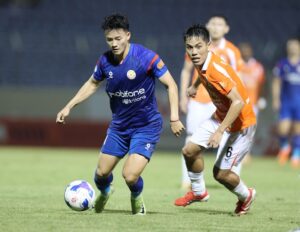 “Chung kết ngược” nghẹt thở: PVF-CAND và Đà Nẵng giành nhau chiếc phao sống cuối cùng