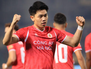 Công An Hà Nội FC chạm một tay vào ngai vàng