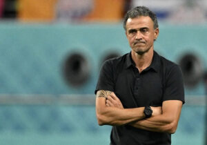 Luis Enrique: PSG hết làm màu rồi