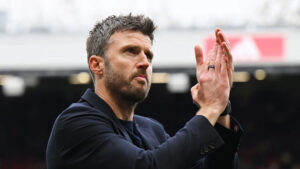 Michael Carrick vẫn né tương lai tại Manchester United – dù vừa “cứu cả mùa giải”