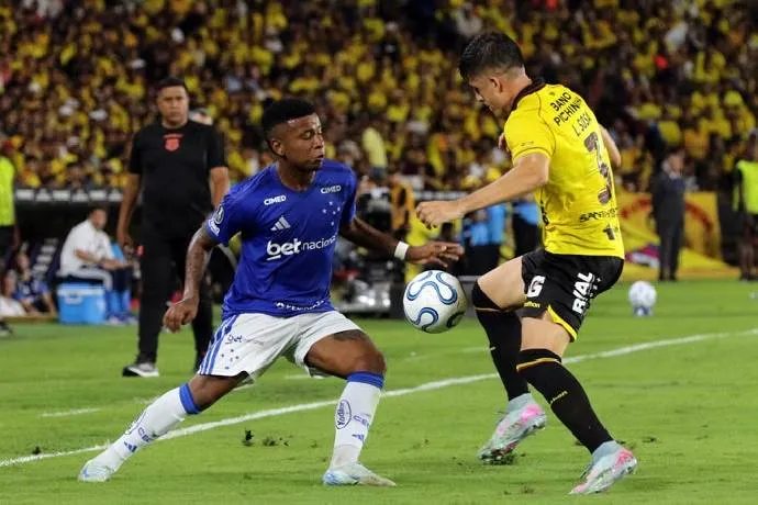 Dự đoán và phân tích kèo trận Cruzeiro đối đầu Barcelona, 7h30 ngày 29/5: Chiến thắng dễ dàng