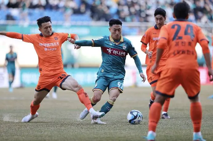 Dự đoán và phân tích kèo Daejeon Hana Citizen đối đầu Pohang Steelers, 17h00 ngày 9/5: Khó khăn trên sân nhà