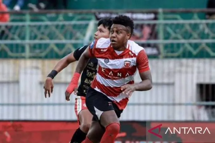 Dự đoán và phân tích kèo Madura United tiếp đón Bali United, 15h30 ngày 5/5: Đội khách chiếm ưu thế