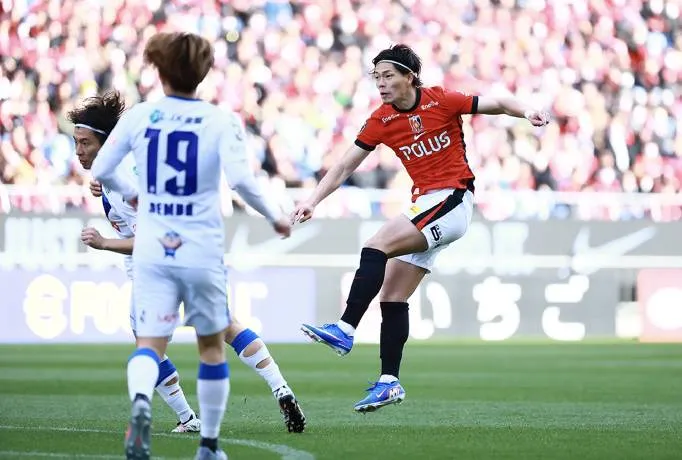 Phân tích kèo trận Mito Hollyhock gặp Urawa Red Diamonds, 12h00 ngày 9/5: Tiếp tục hành trình chiến thắng