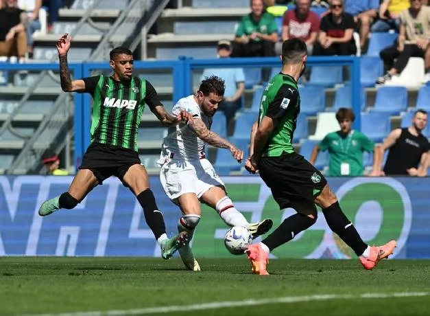 Phân tích và dự đoán kèo Sassuolo gặp AC Milan, 20h00 ngày 3/5: Cuộc chiến giữ vững vị trí Top 3