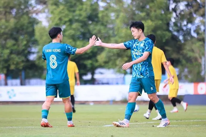 Phân tích và dự đoán kèo trận Trường Tươi Đồng Nai gặp Long An, 16h00 ngày 30/5: Cuộc đối đầu của hai phong độ trái ngược