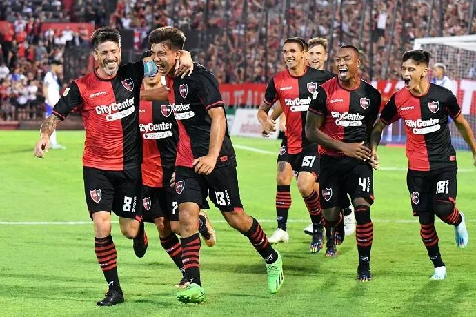Phân tích và dự đoán kèo Velez Sarsfield gặp Newell’s Old Boys, 05h15 ngày 5/5: Ai sẽ giành được điểm số?