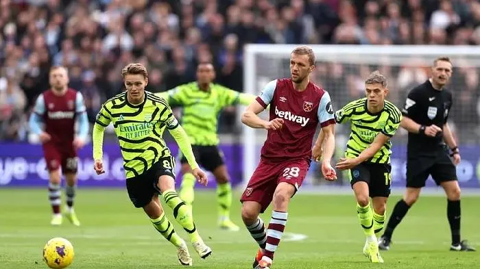 Phân tích và dự đoán trận West Ham đối đầu Arsenal, 22h30 ngày 10/5: Thách thức cho Pháo thủ