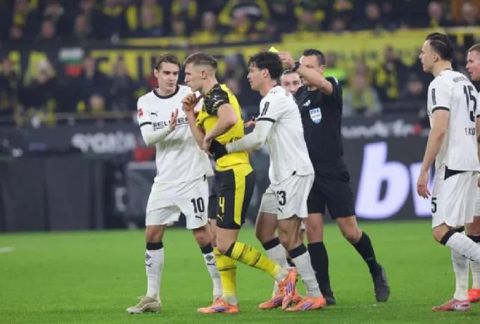 Phân tích kèo phạt góc trận Monchengladbach gặp Dortmund, 22h30 ngày 03/05