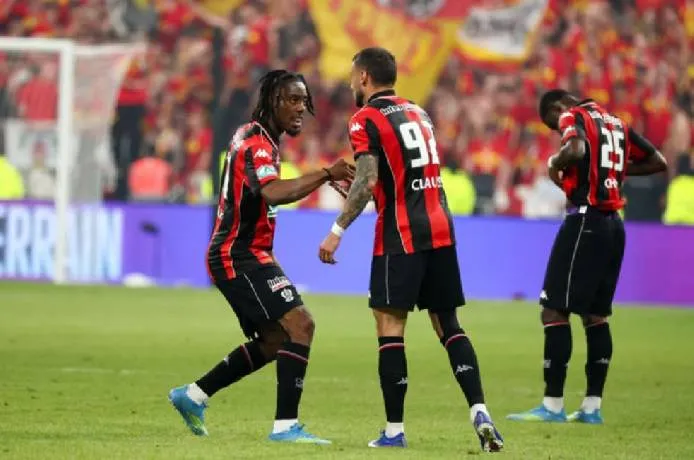 Phân tích kèo phạt góc trận Saint Etienne gặp Nice, 01h45 ngày 27/05