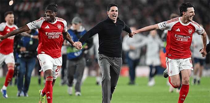 Wayne Rooney dội gáo nước lạnh: Arsenal FC ăn mừng sớm có thể trả giá ở chung kết