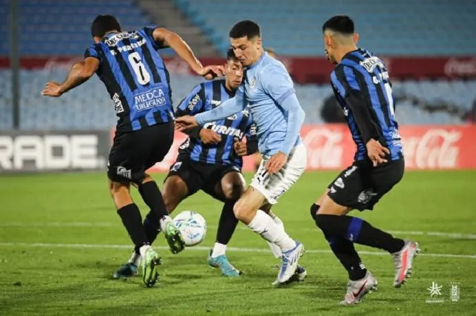 Phân tích kèo trận Liverpool Montevideo gặp Cerro Largo, 3h00 ngày 9/6: Cuộc chiến ngôi vương