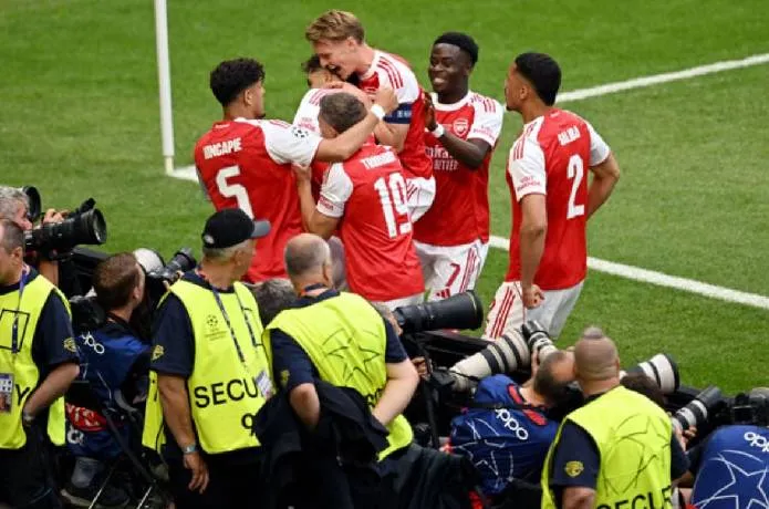 Soi kèo thẻ phạt trận Arsenal gặp Dortmund lúc 20h00 ngày 09/08: Đề cao tính kỷ luật trên sân cỏ