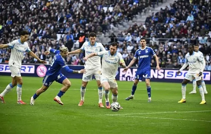 Phân tích kèo thẻ phạt trận Olympique Marseille gặp Strasbourg lúc 01h45 ngày 22/08