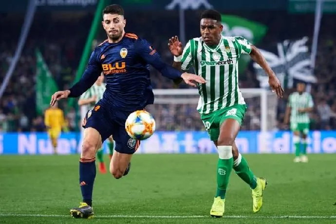 Phân tích trận đấu Valencia đối đầu Real Betis, 02h00 ngày 26/08: Nỗi lo khi thi đấu xa nhà