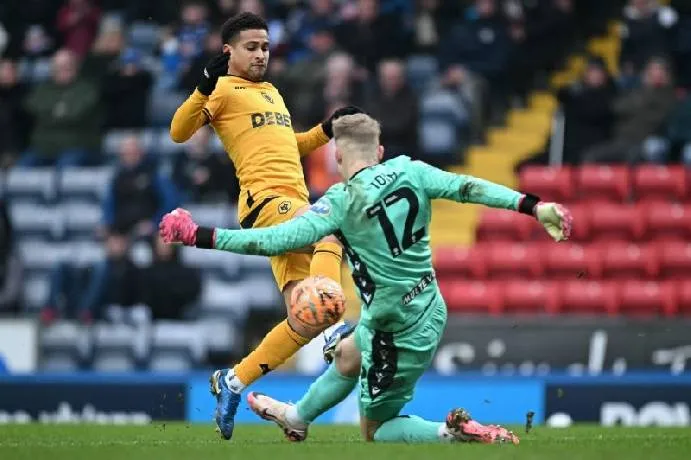 Phân tích kèo phạt góc trận Wolves gặp Blackburn, 02h00 ngày 15/08